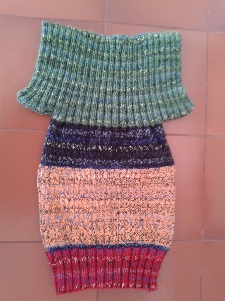T Sweater