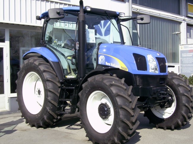 Ormož 2008 predstavitev traktorjev - foto povečava