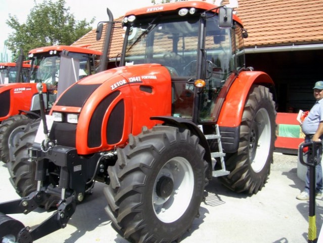 Zetor Forttera 12441