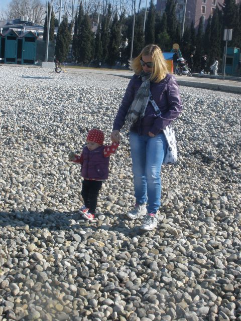 Mia šestnajsti mesec - foto