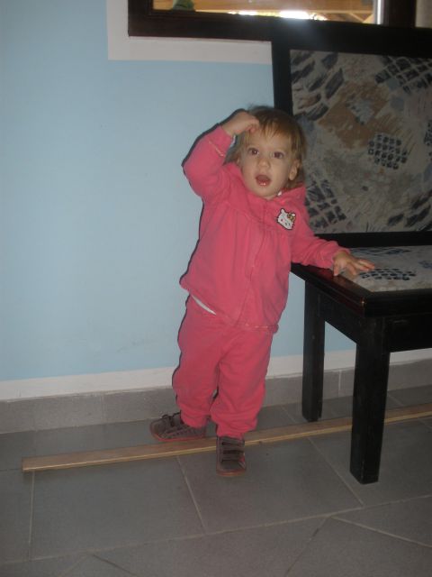 Mia šestnajsti mesec - foto