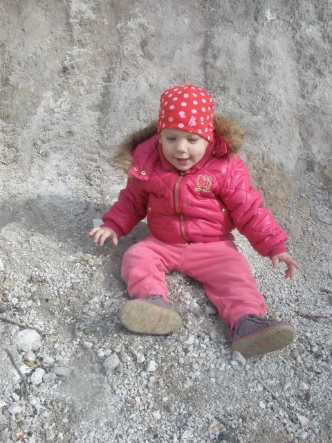 Mia šestnajsti mesec - foto