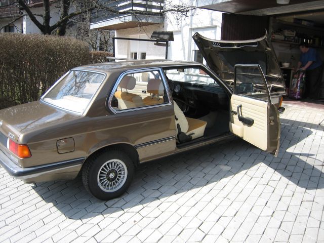 BMW E21 318i - foto