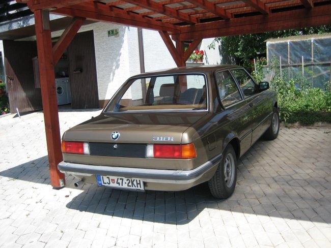 BMW E21 318i - foto povečava