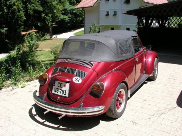 Moj VW 1303 cabrio - foto