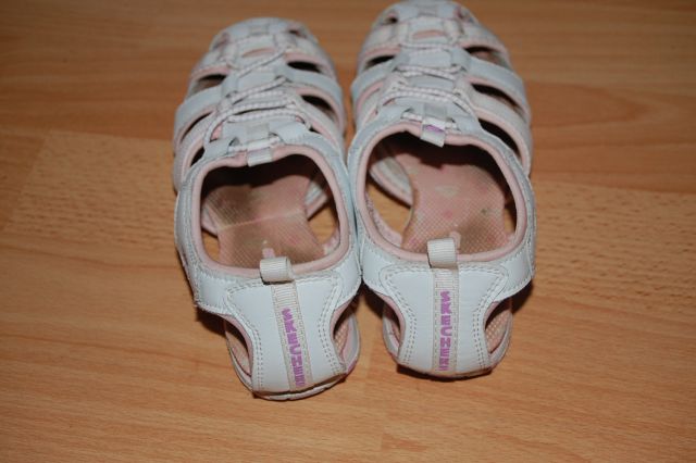 Otroški čevlji  - foto