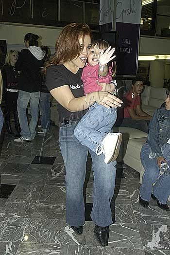 Anahi y ana paulina - foto povečava